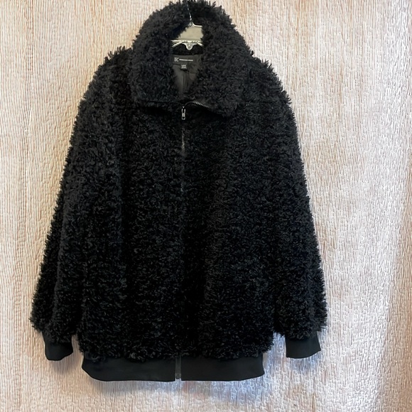 SZ L INC Ladies soft, lightweight faux fur black jacket w/collar, lined, NWT. - Picture 1 of 13